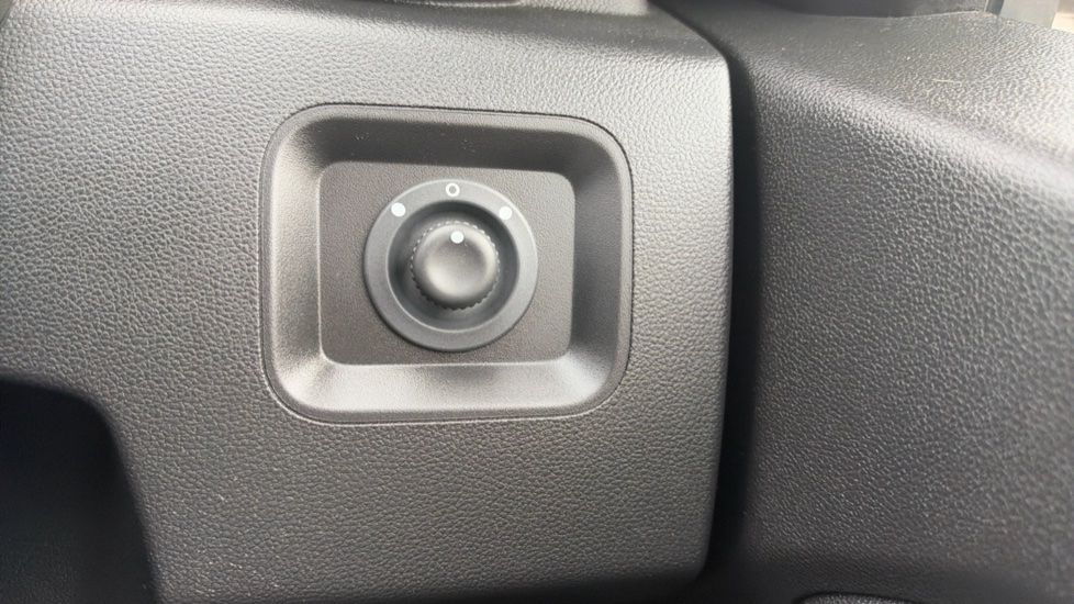 Dacia Duster 1.0 TCe 90 Expression 5dr Petrol Estate - Image 22