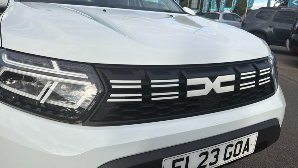 Dacia Duster 1.0 TCe 90 Expression 5dr Petrol Estate - Image 8