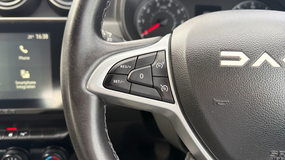 Dacia Duster 1.0 TCe 90 Expression 5dr Petrol Estate - Image 25