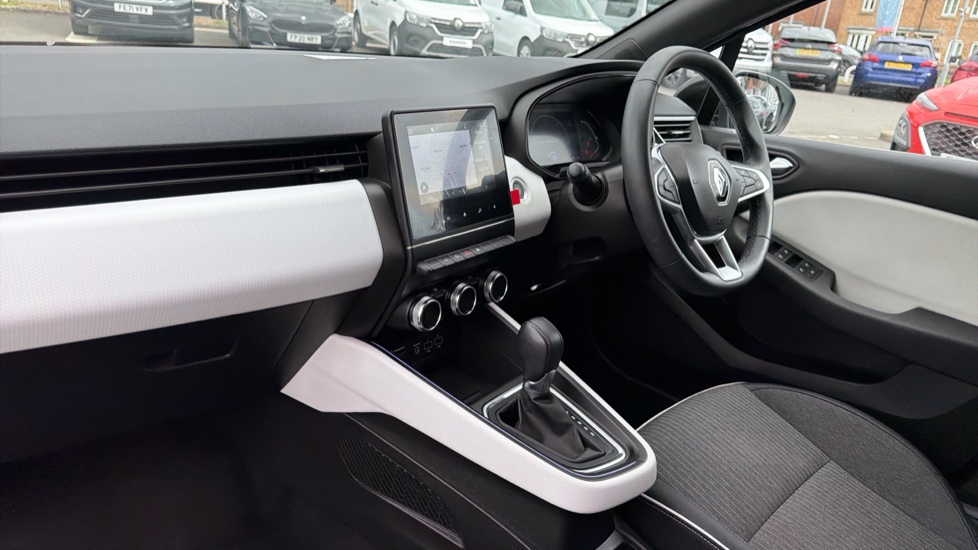 Renault Clio 1.6 E-TECH full hybrid 145 Techno 5dr Auto Hybrid Hatchback - Image 9