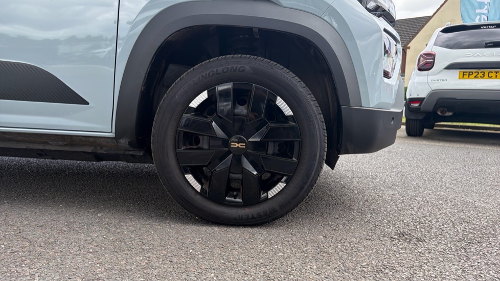 Dacia Spring 24kWh Extreme 100 75kW 5dr Auto Electric Hatchback - Image 7