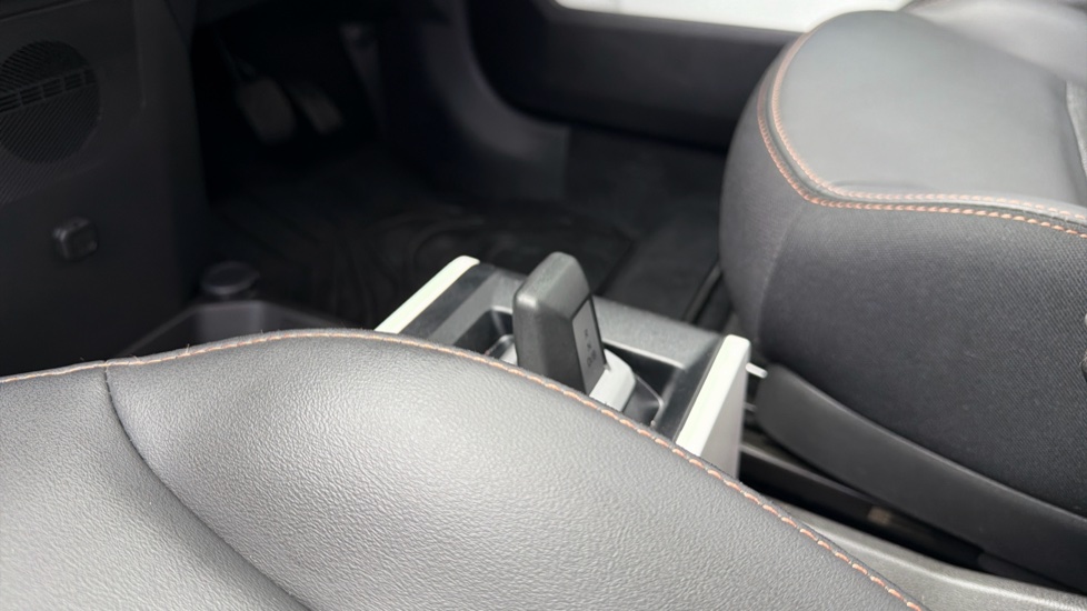 Dacia Spring 24kWh Extreme 100 75kW 5dr Auto Electric Hatchback - Image 13