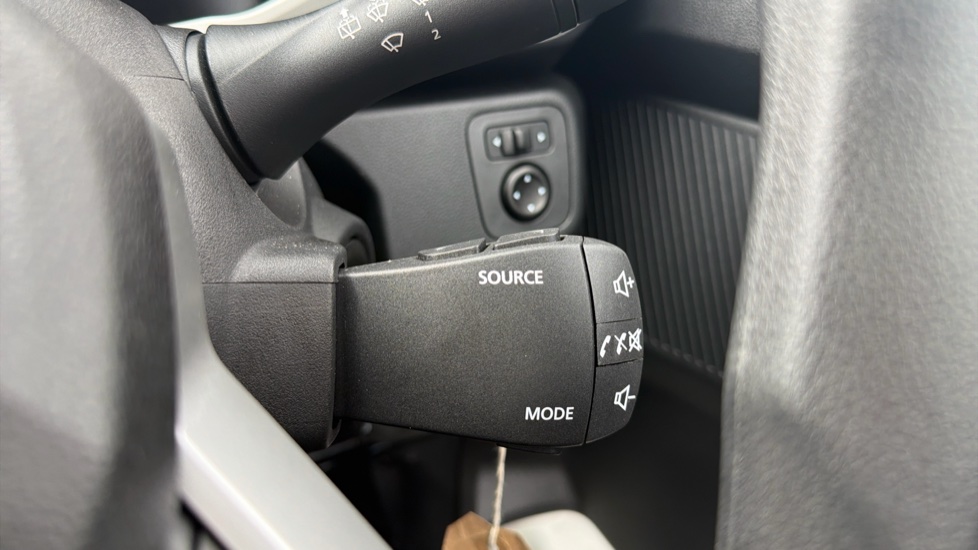 Dacia Spring 24kWh Extreme 100 75kW 5dr Auto Electric Hatchback - Image 23