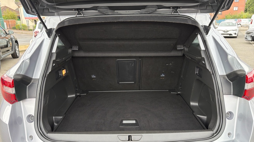 Vauxhall Grandland X 1.2 Turbo Elite Nav 5dr Petrol Hatchback - Image 4