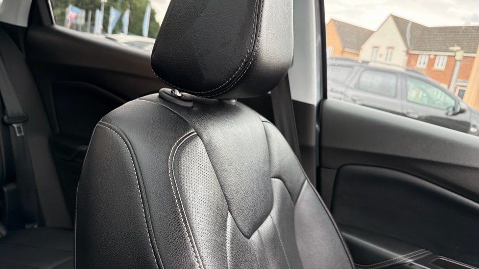 Vauxhall Grandland X 1.2 Turbo Elite Nav 5dr Petrol Hatchback - Image 32