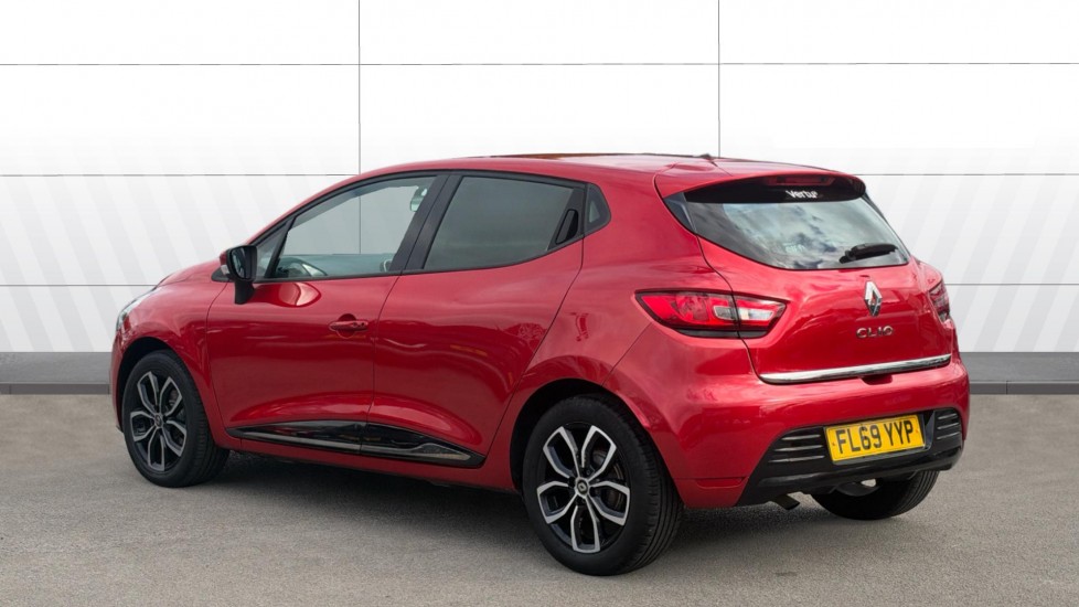 Renault Clio 0.9 TCE 90 Play 5dr Petrol Hatchback - Image 2