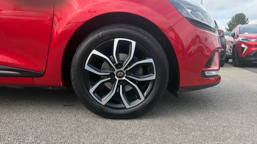 Renault Clio 0.9 TCE 90 Play 5dr Petrol Hatchback - Image 7