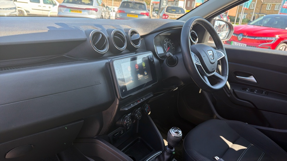 Dacia Duster 1.0 TCe 90 Comfort 5dr Petrol Estate - Image 9