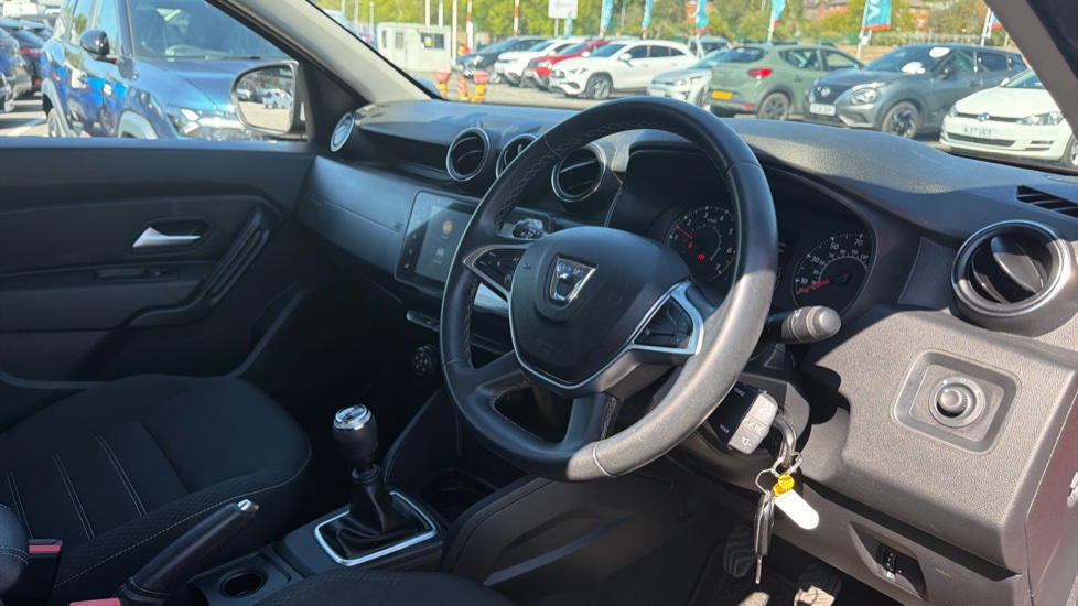 Dacia Duster 1.0 TCe 90 Comfort 5dr Petrol Estate - Image 11