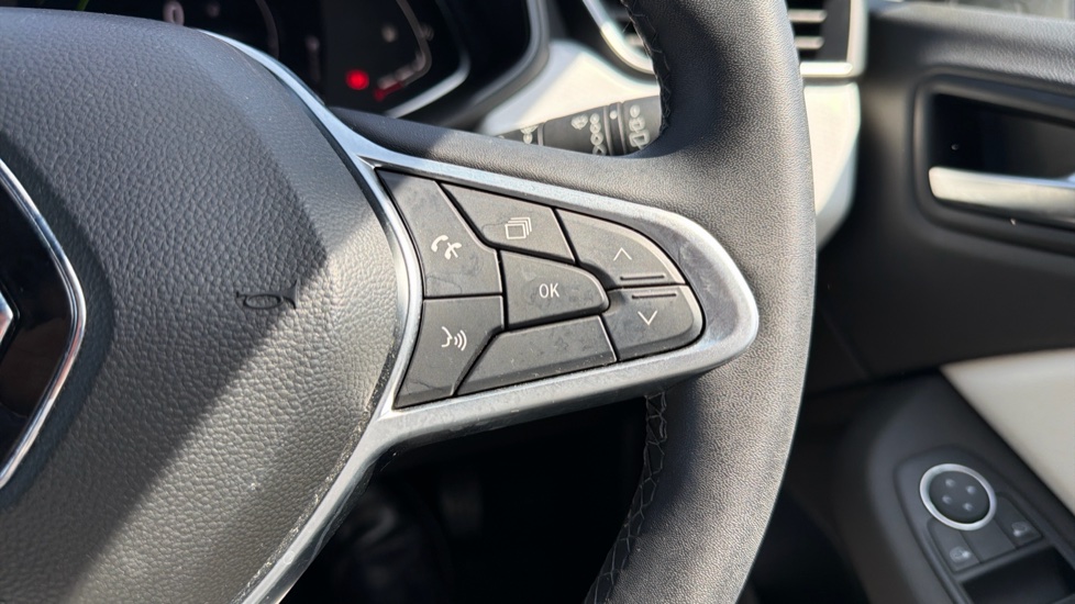 Renault Clio 1.6 E-TECH full hybrid 145 Techno 5dr Auto Hybrid Hatchback - Image 23