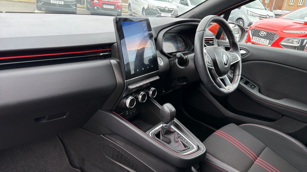 Renault Clio 1.6 E-TECH Hybrid 140 RS Line 5dr Auto Hybrid Hatchback - Image 9