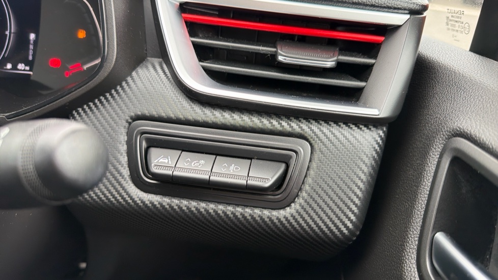 Renault Clio 1.6 E-TECH Hybrid 140 RS Line 5dr Auto Hybrid Hatchback - Image 22