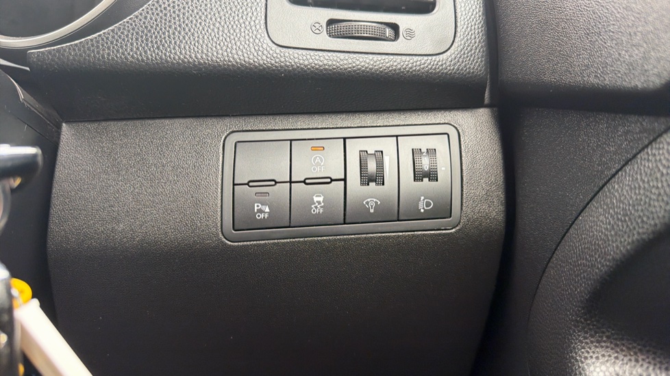 Kia Venga 1.4 ISG 2 5dr Petrol Hatchback - Image 22