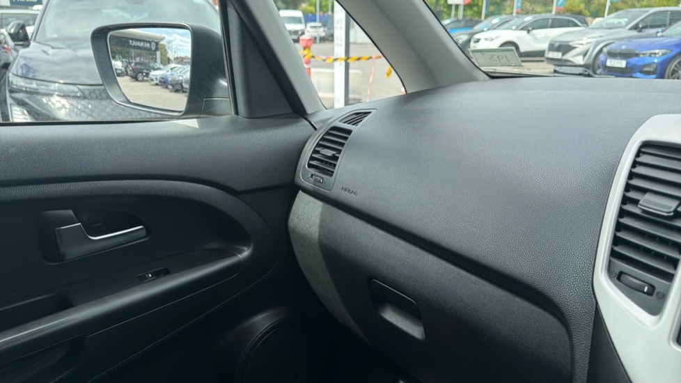 Kia Venga 1.4 ISG 2 5dr Petrol Hatchback - Image 31
