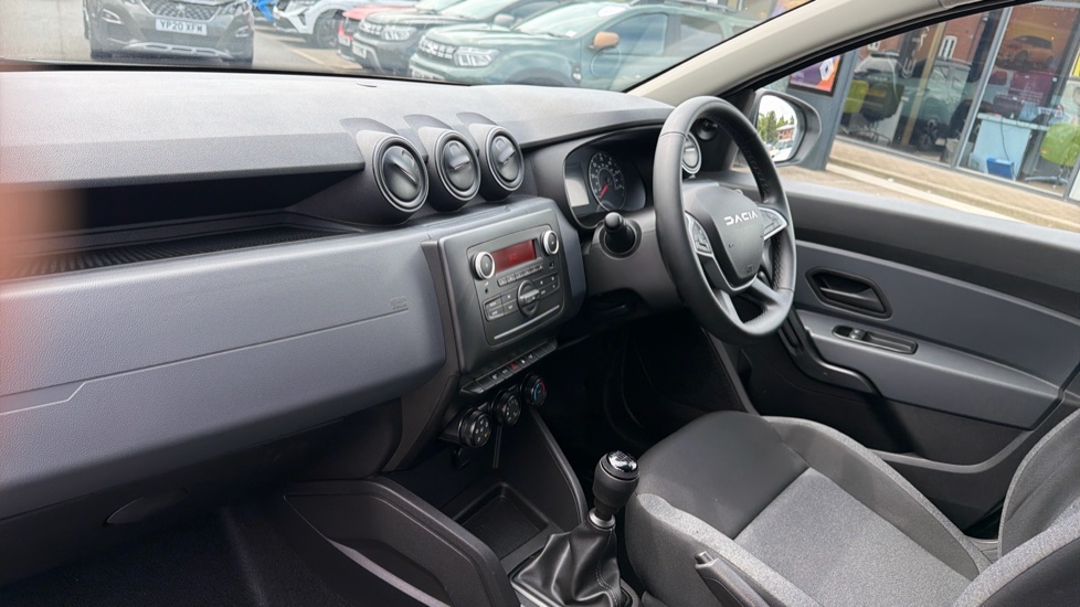 Dacia Duster 1.0 TCe 90 Journey 5dr Petrol Estate - Image 9
