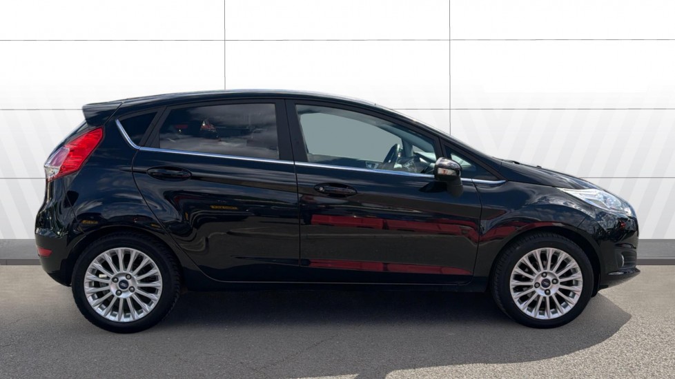 Ford Fiesta 1.0 EcoBoost Titanium 5dr Petrol Hatchback - Image 5