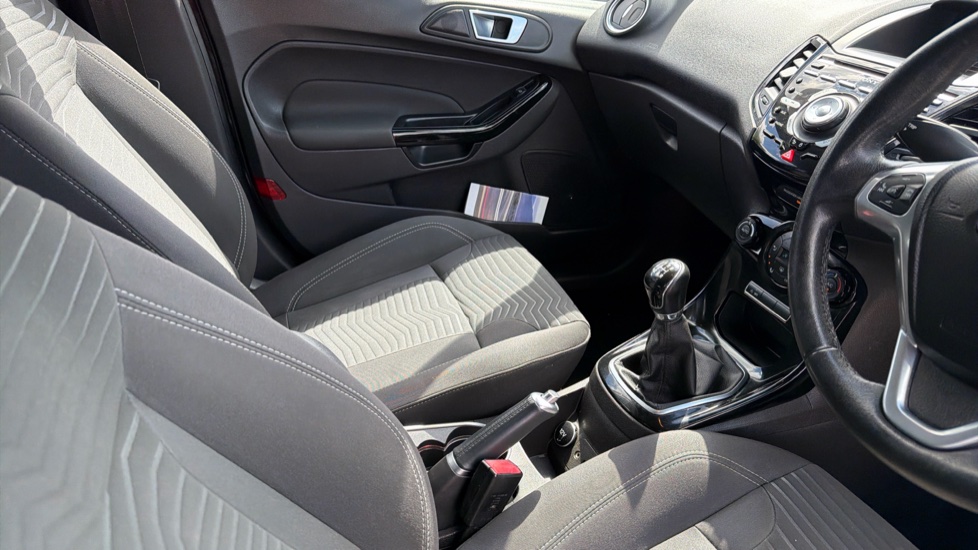 Ford Fiesta 1.0 EcoBoost Titanium 5dr Petrol Hatchback - Image 14