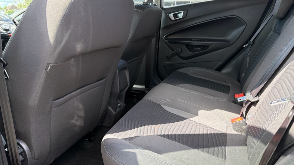 Ford Fiesta 1.0 EcoBoost Titanium 5dr Petrol Hatchback - Image 16