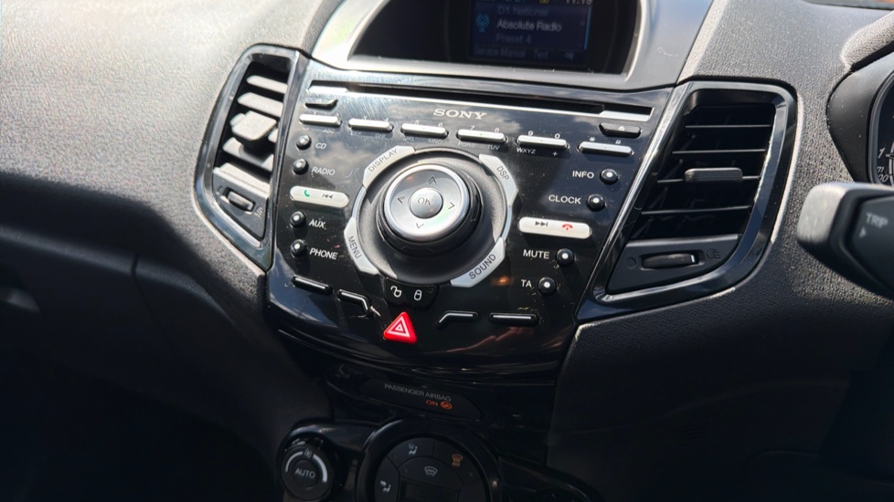 Ford Fiesta 1.0 EcoBoost Titanium 5dr Petrol Hatchback - Image 25