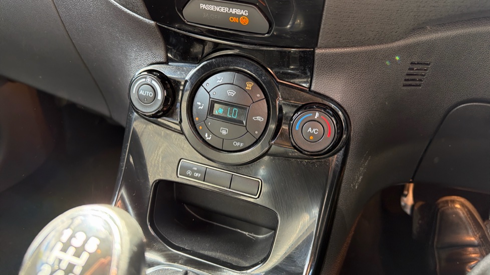 Ford Fiesta 1.0 EcoBoost Titanium 5dr Petrol Hatchback - Image 26