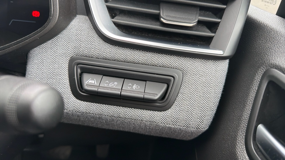 Renault Clio 1.6 E-TECH full hybrid 145 Techno 5dr Auto Hybrid Hatchback - Image 22