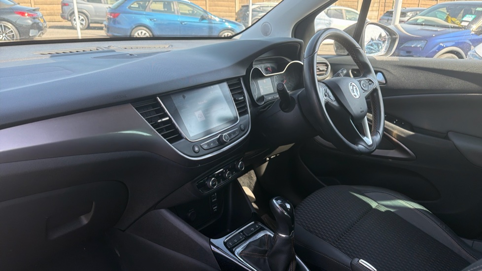 Vauxhall Crossland X 1.2 Tech Line Nav 5dr Petrol Hatchback - Image 9