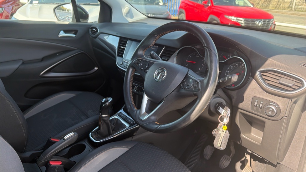 Vauxhall Crossland X 1.2 Tech Line Nav 5dr Petrol Hatchback - Image 11