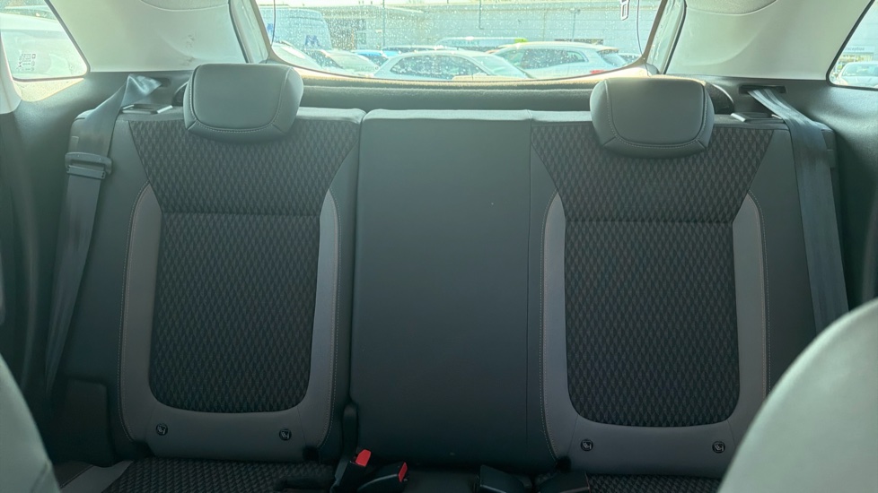 Vauxhall Crossland X 1.2 Tech Line Nav 5dr Petrol Hatchback - Image 15