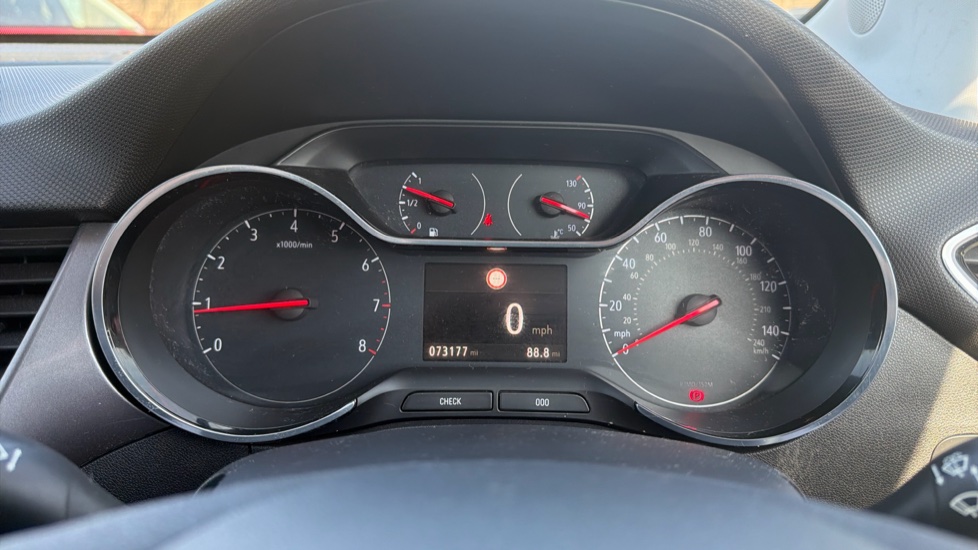 Vauxhall Crossland X 1.2 Tech Line Nav 5dr Petrol Hatchback - Image 18
