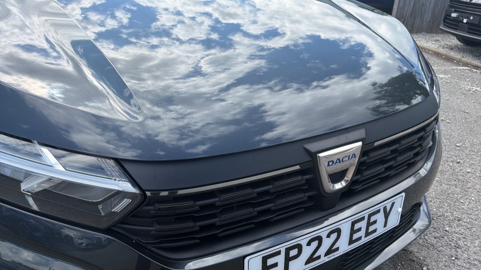 Dacia Sandero 1.0 TCe Essential 5dr Bi Fuel Hatchback - Image 8