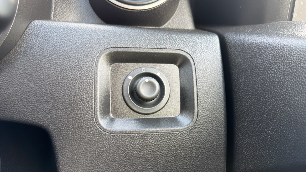 Dacia Duster 1.0 TCe 90 Expression 5dr Petrol Estate - Image 22