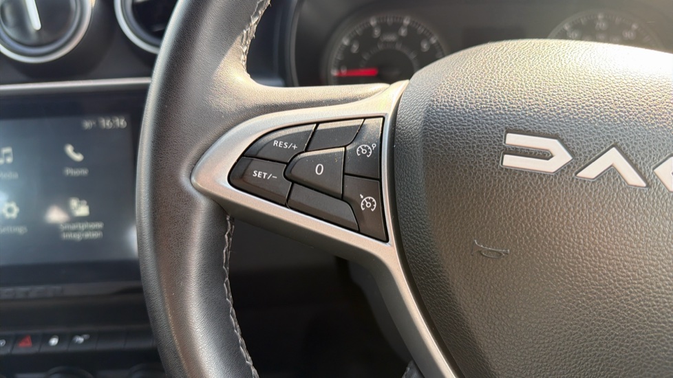 Dacia Duster 1.0 TCe 90 Expression 5dr Petrol Estate - Image 25