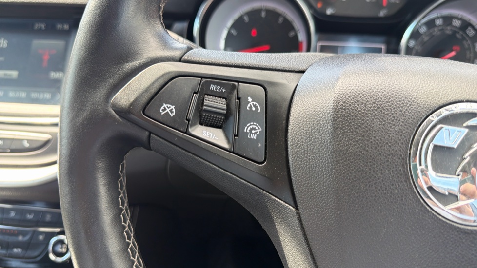 Vauxhall Astra 1.4T 16V 150 Elite 5dr Petrol Hatchback - Image 26