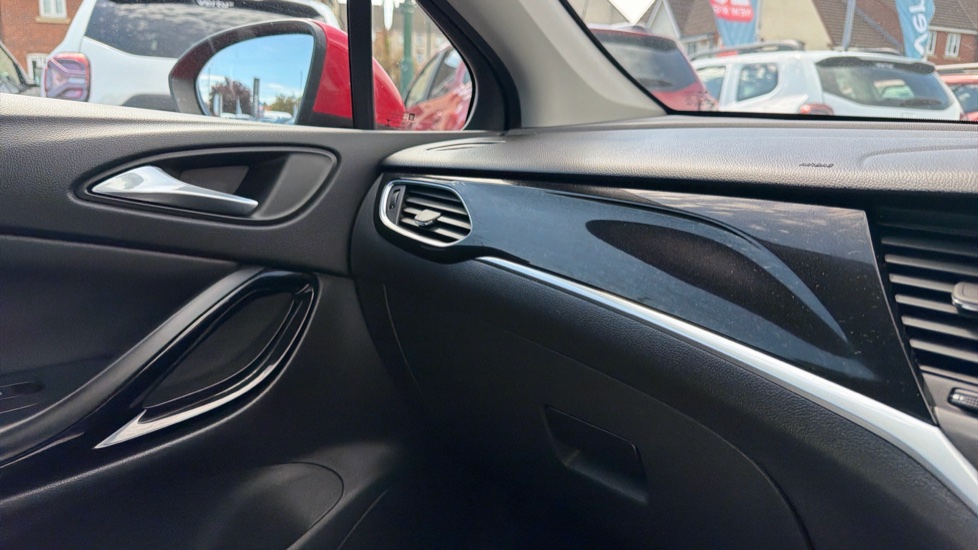 Vauxhall Astra 1.4T 16V 150 Elite 5dr Petrol Hatchback - Image 33