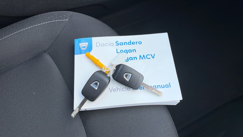 Dacia Sandero 1.0 SCe Essential 5dr Petrol Hatchback - Image 19