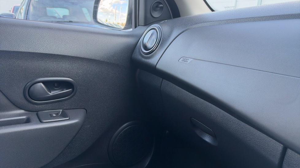 Dacia Sandero 1.0 SCe Essential 5dr Petrol Hatchback - Image 28