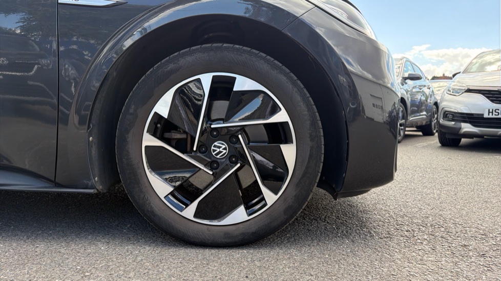 Volkswagen ID.3 150kW Family Pro Performance 58kWh 5dr Auto Electric Hatchback - Image 7