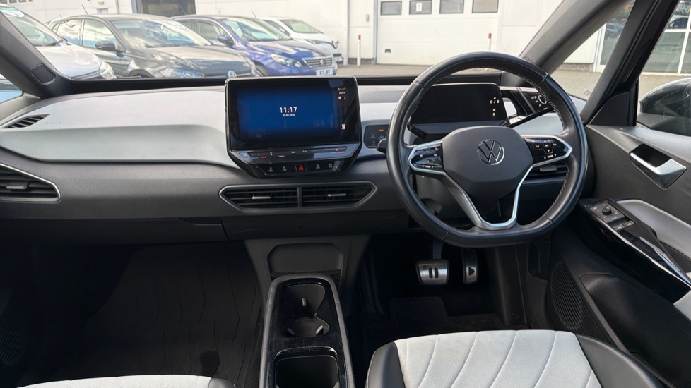 Volkswagen ID.3 150kW Family Pro Performance 58kWh 5dr Auto Electric Hatchback - Image 10