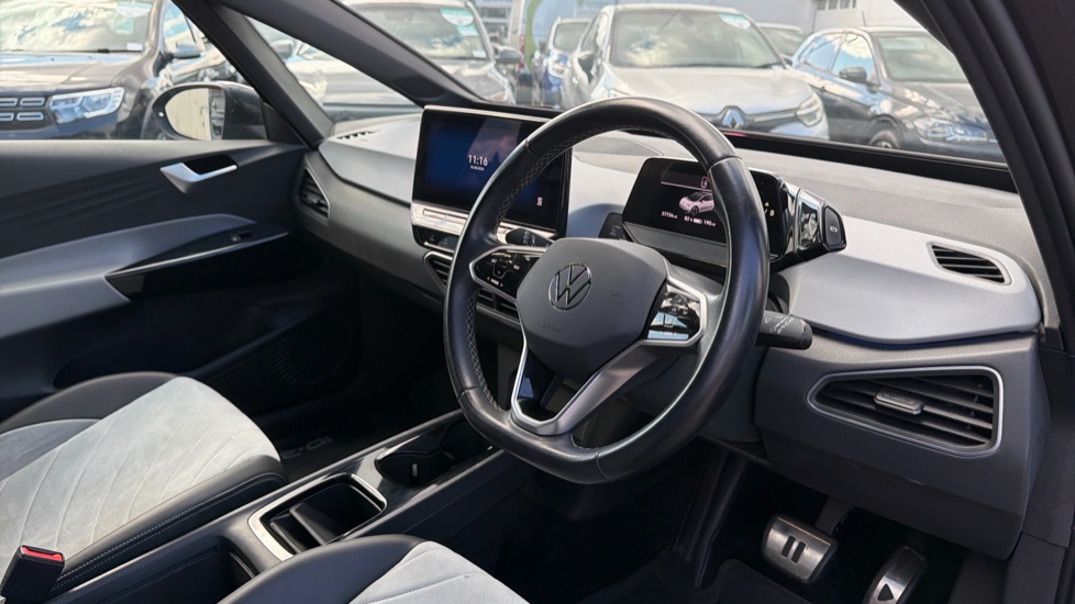 Volkswagen ID.3 150kW Family Pro Performance 58kWh 5dr Auto Electric Hatchback - Image 11