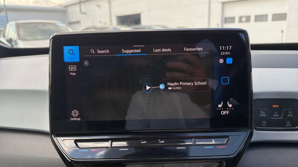 Volkswagen ID.3 150kW Family Pro Performance 58kWh 5dr Auto Electric Hatchback - Image 12