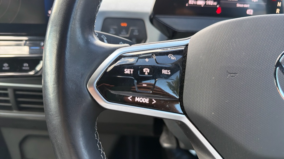 Volkswagen ID.3 150kW Family Pro Performance 58kWh 5dr Auto Electric Hatchback - Image 23