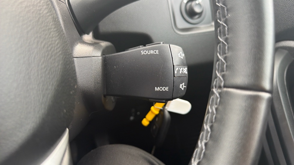 Dacia Duster 1.0 TCe 90 Expression 5dr Petrol Estate - Image 23