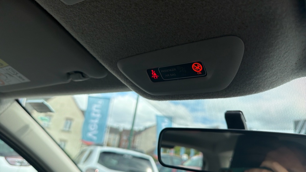 Dacia Duster 1.0 TCe 90 Expression 5dr Petrol Estate - Image 30