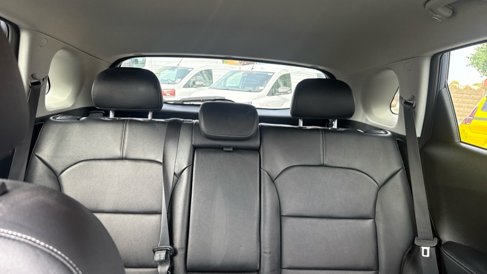 Kia Niro 1.6 GDi PHEV 3 5dr DCT Estate - Image 15