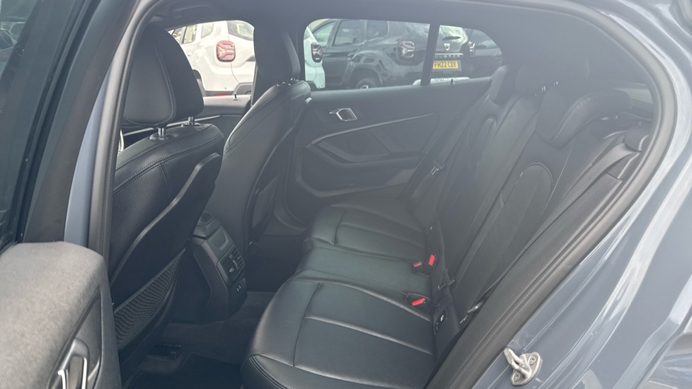 BMW 1 Series 118i M Sport 5dr Petrol Hatchback - Image 16