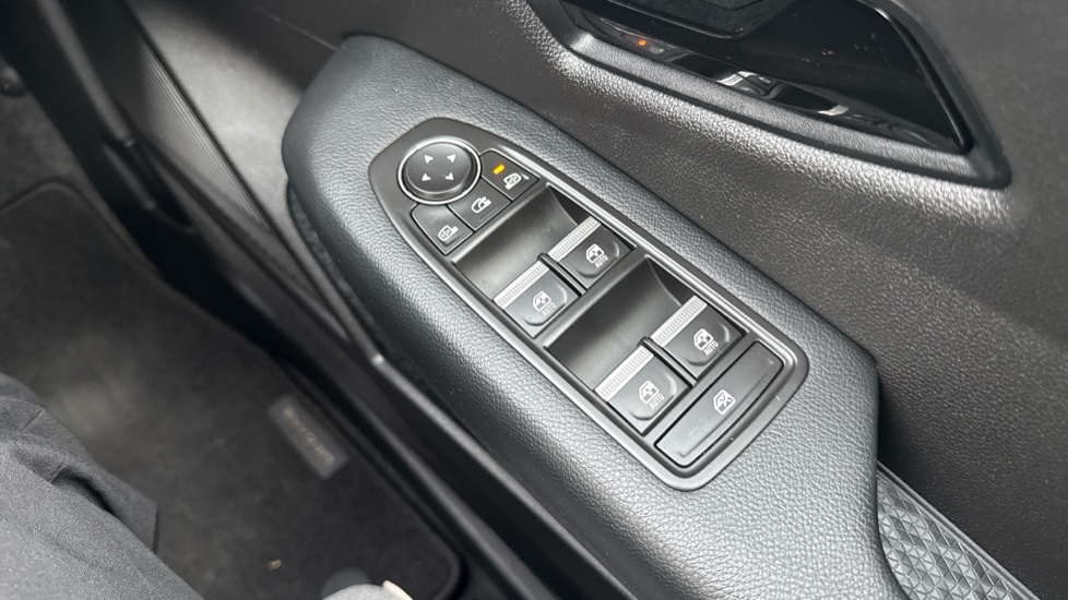 Renault Megane E-Tech EV60 160kW Equilibre 60kWh Optimum Charge 5dr Auto Electric Hatchback - Image 24