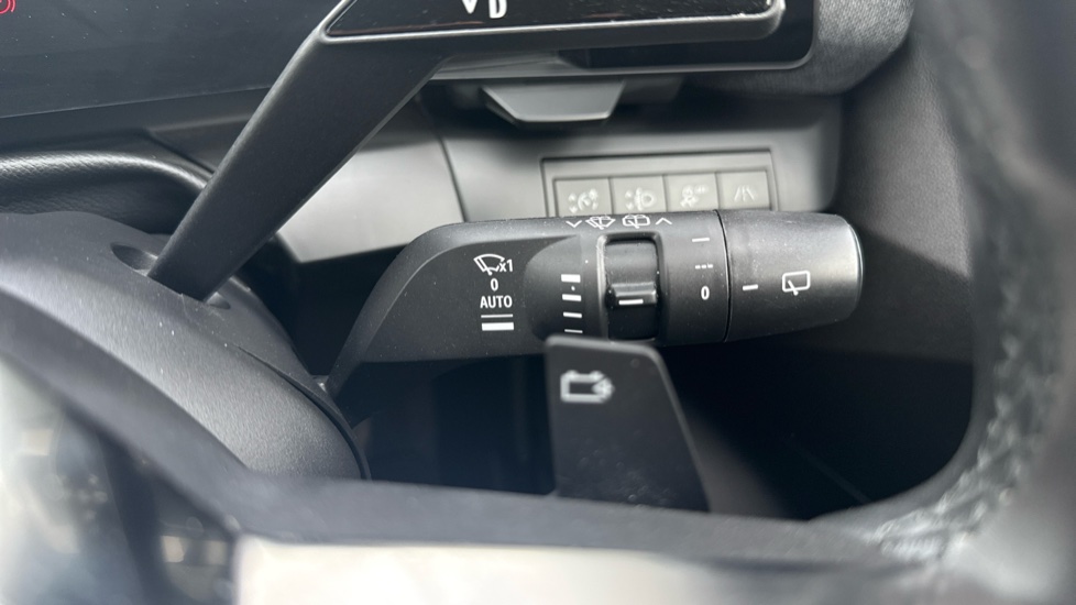 Renault Megane E-Tech EV60 160kW Equilibre 60kWh Optimum Charge 5dr Auto Electric Hatchback - Image 26