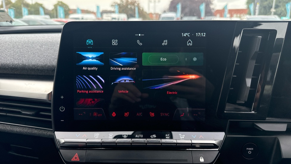 Renault Megane E-Tech EV60 160kW Equilibre 60kWh Optimum Charge 5dr Auto Electric Hatchback - Image 34