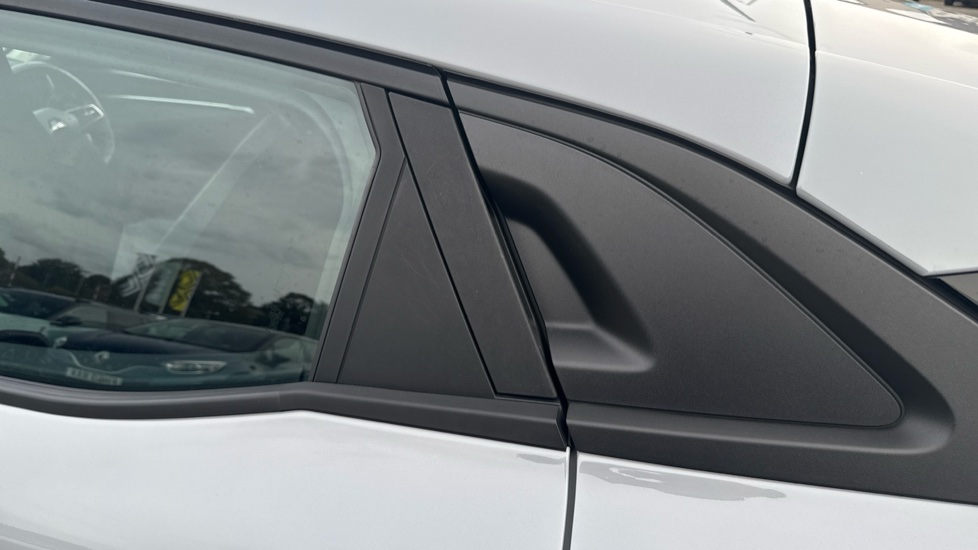 Renault Megane E-Tech EV60 160kW Equilibre 60kWh Optimum Charge 5dr Auto Electric Hatchback - Image 35