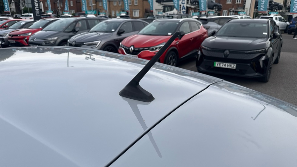 Renault Megane E-Tech EV60 160kW Equilibre 60kWh Optimum Charge 5dr Auto Electric Hatchback - Image 36